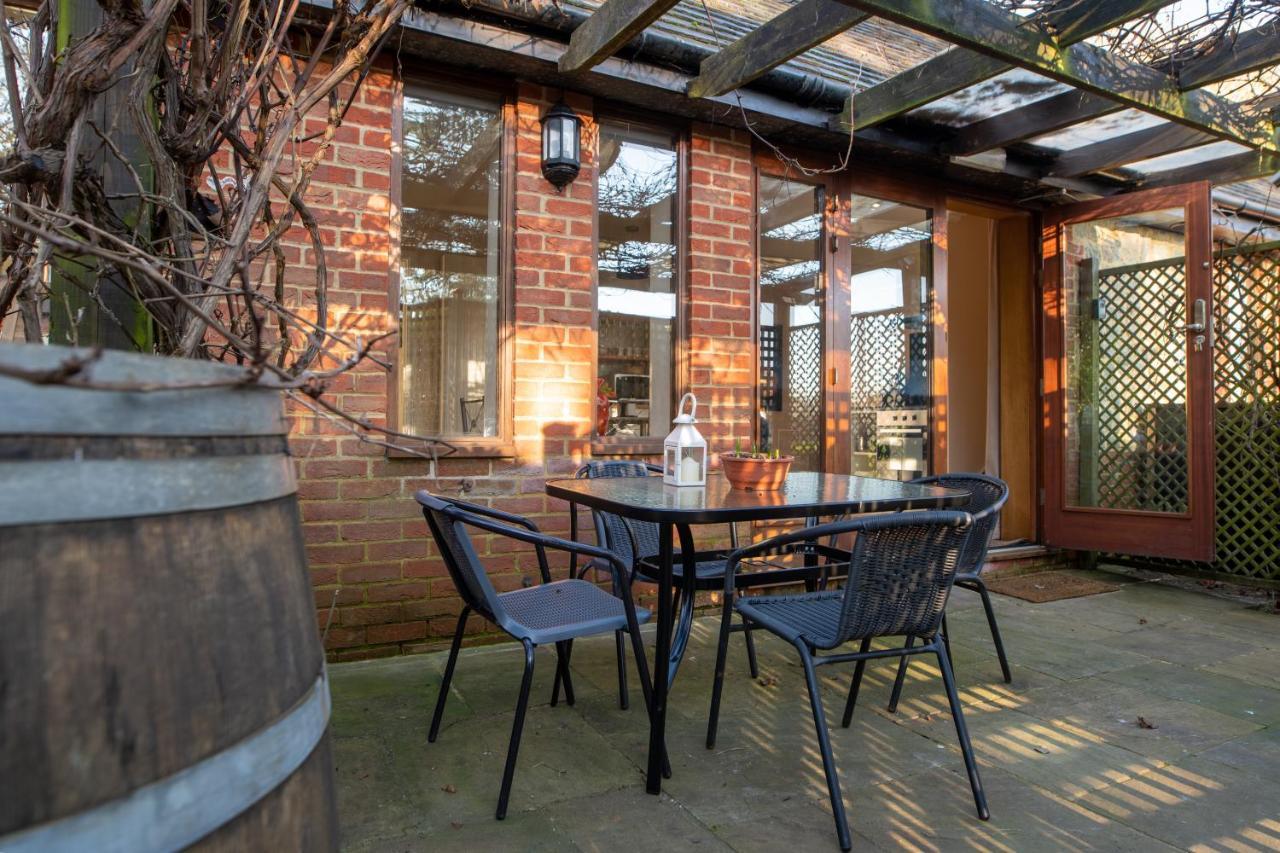 Terlingham Lane Cottage Hawkinge Bagian luar foto
